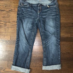 Maurices Capris size 14